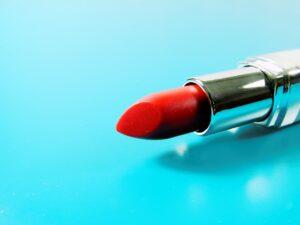 lipstick, cosmetics, make up-2722847.jpg
