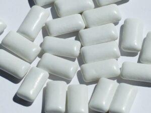 chewing gum, sweetness, dental care-115162.jpg