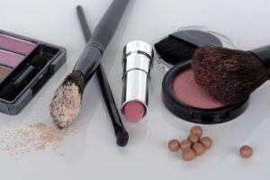 cosmetics, eye shadow, rouge-1367781.jpg