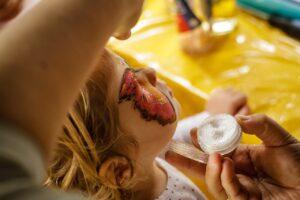 face painting, child, make up-1713769.jpg