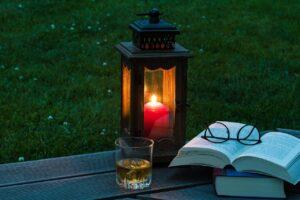 lantern, books, alcoholic beverage-2369904.jpg